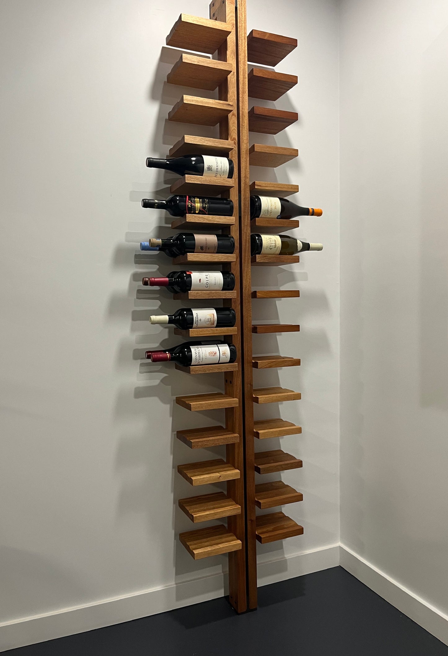 60-bottle wine rack