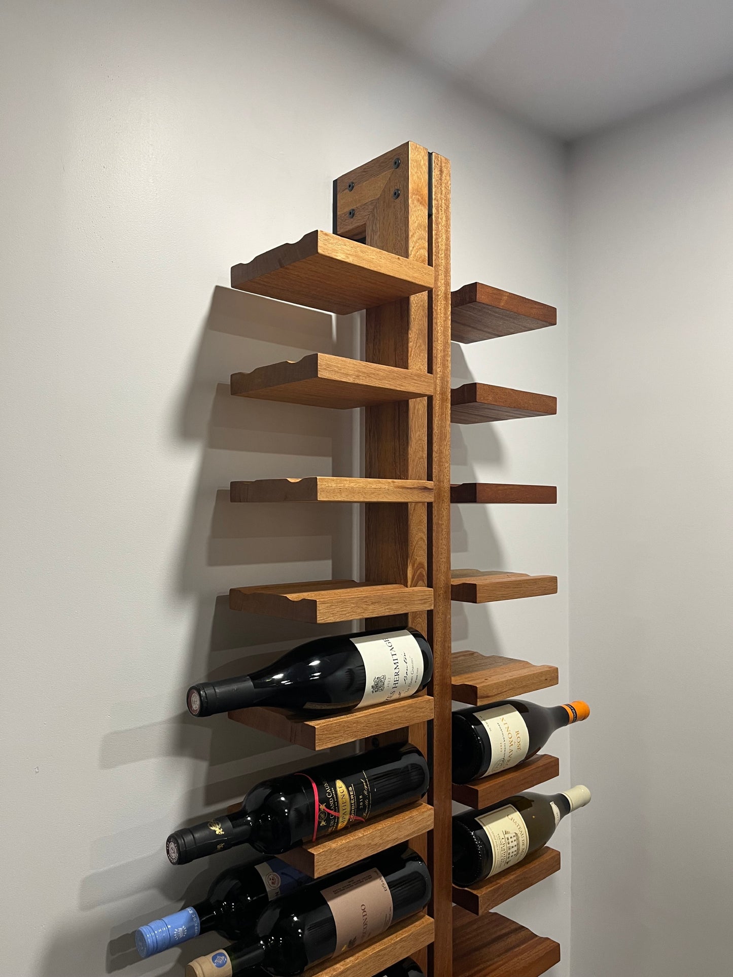 60-bottle wine rack